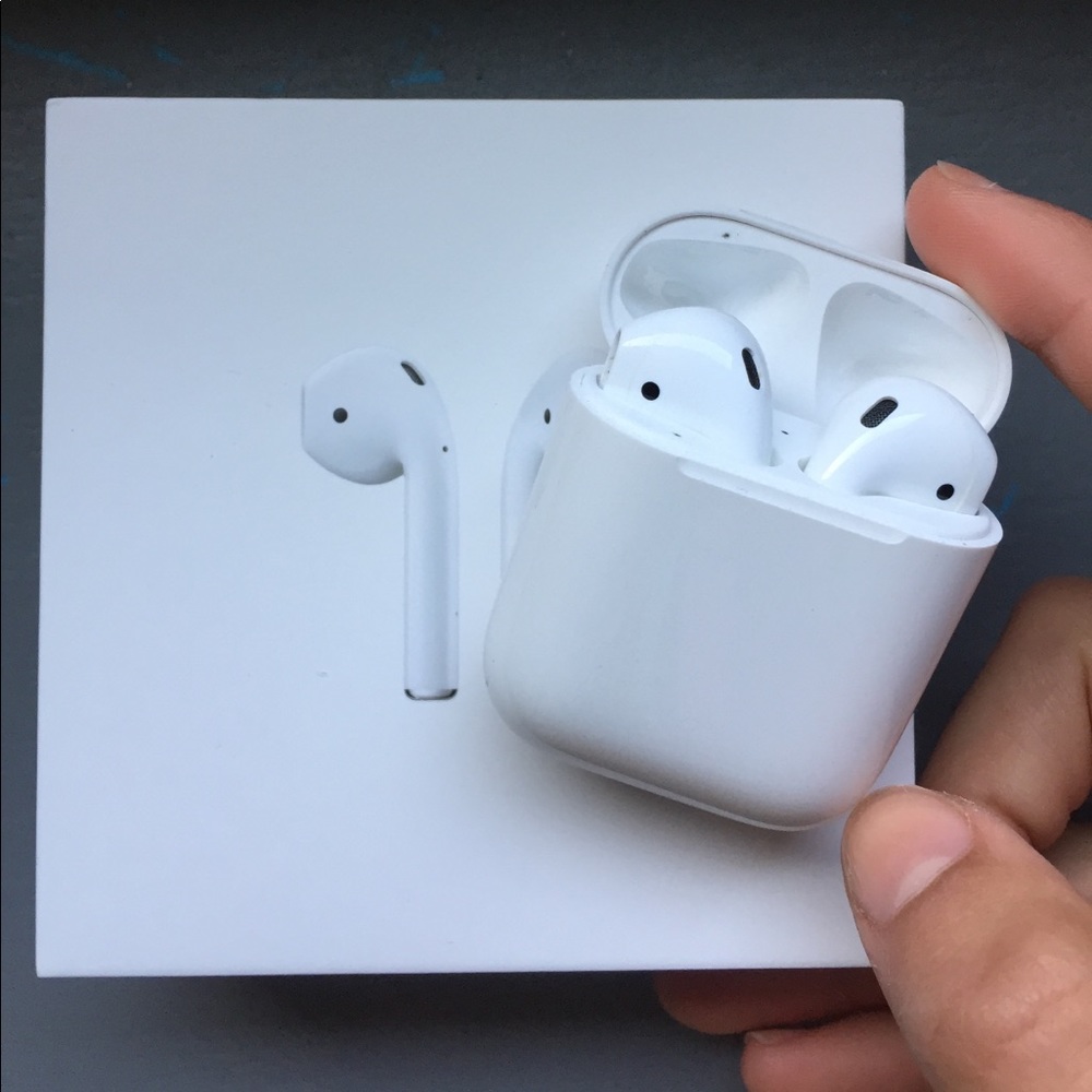 Apple air pods
